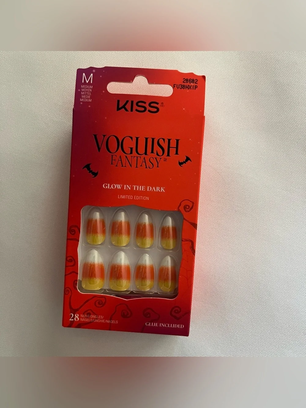 KISS Voguish Fantasy Halloween Glow In The Dark Candy Corn Press On Nails NWT